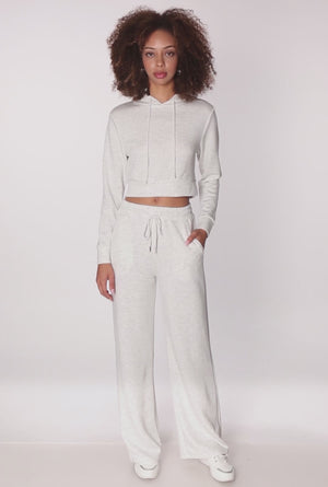 3056077660115004_100