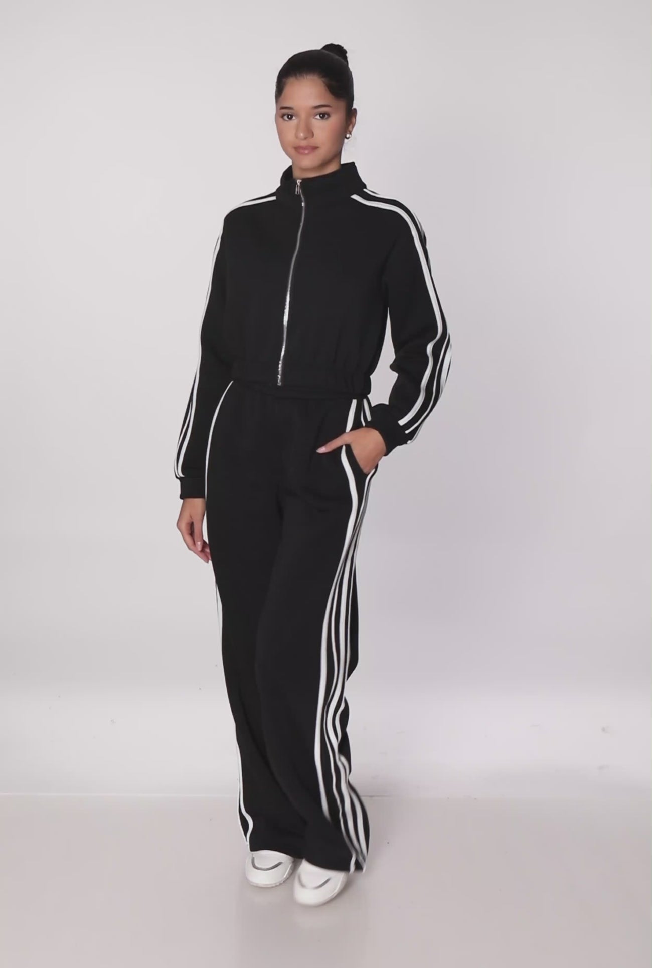 3056072292535001_100