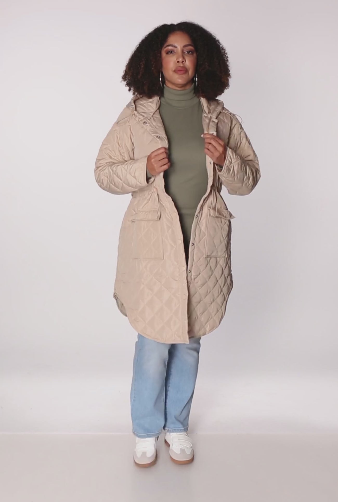 3932077136698024_100