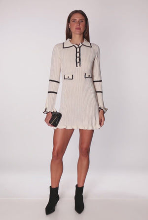 3094074056979015_100