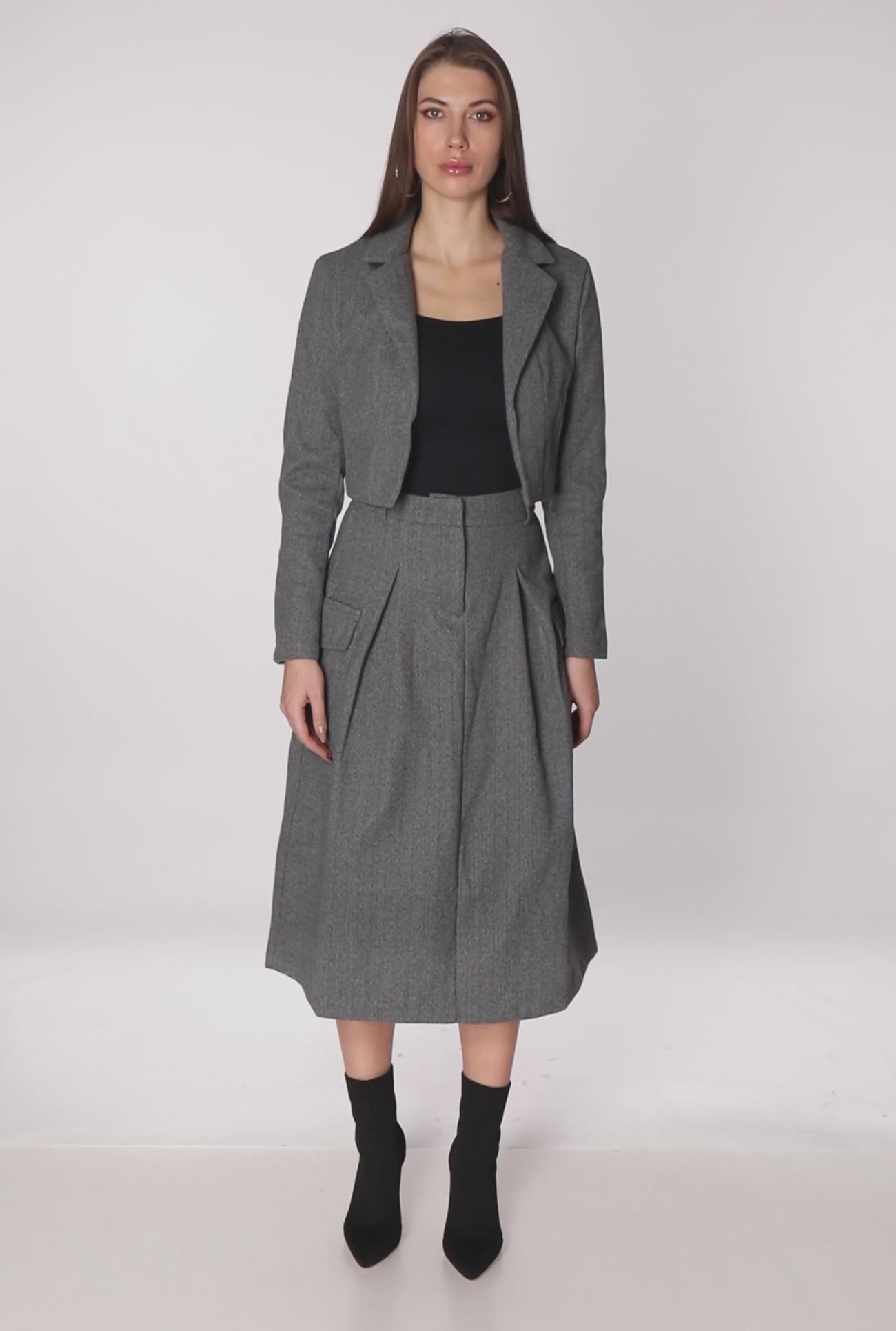 3413069391454001_100