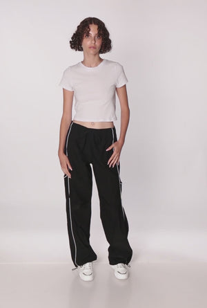 3074056578979001_100