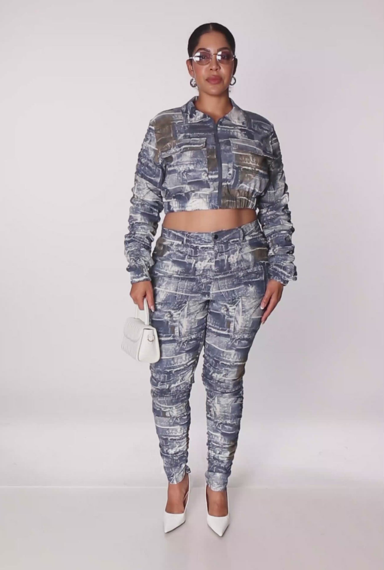 3927056575673105_100