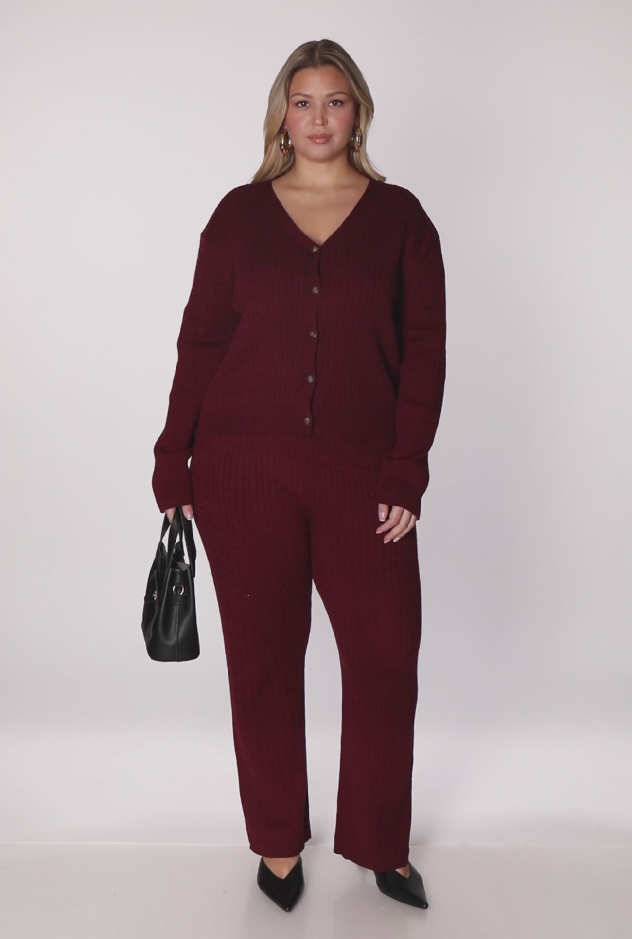 3850062705591364_100