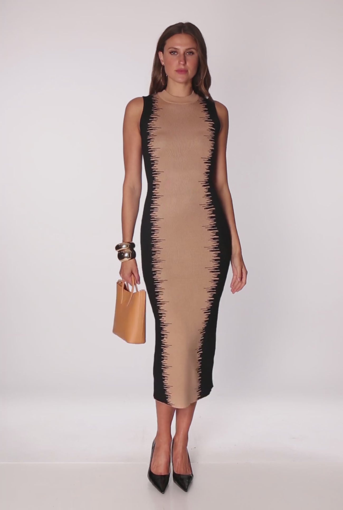 3094075171072325_100