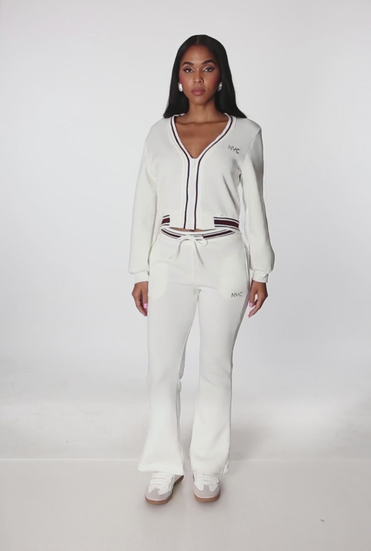 3056072292506011_100