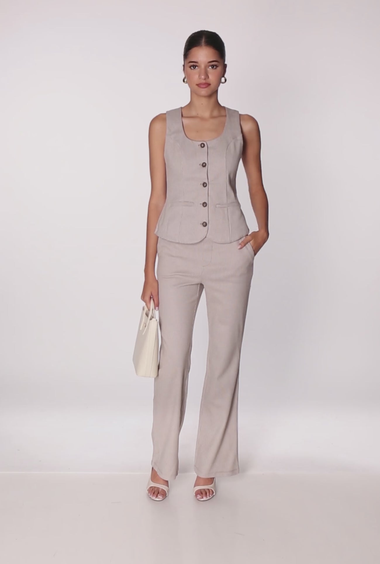 3413069393973016_100