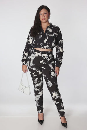 3927056575673001_100