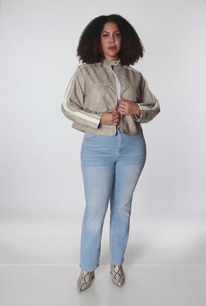 3887077660243325_100