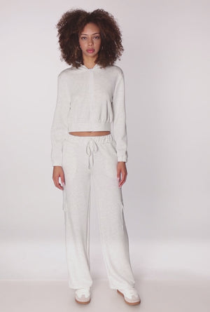 3056077660164004_100