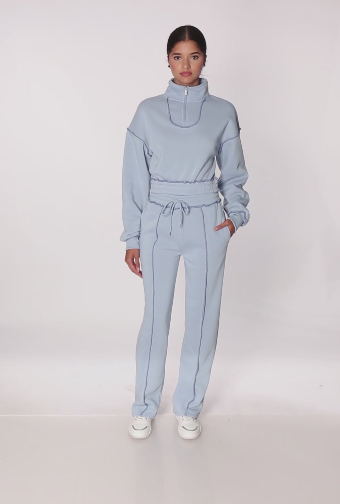 3056056723594340_100