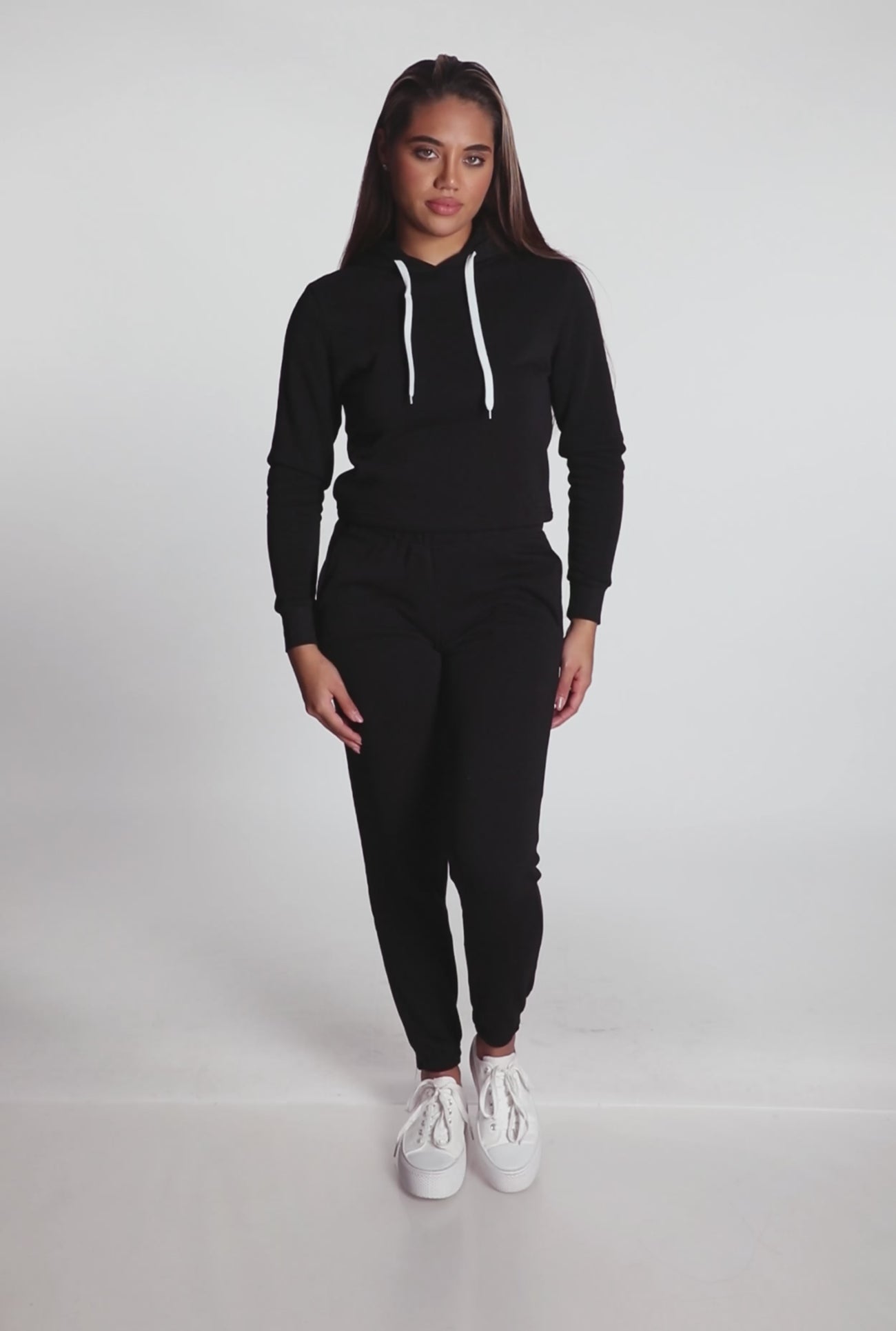 3056063401811001_100