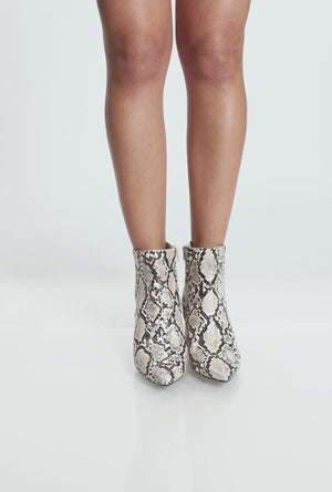 3115014066606412_100