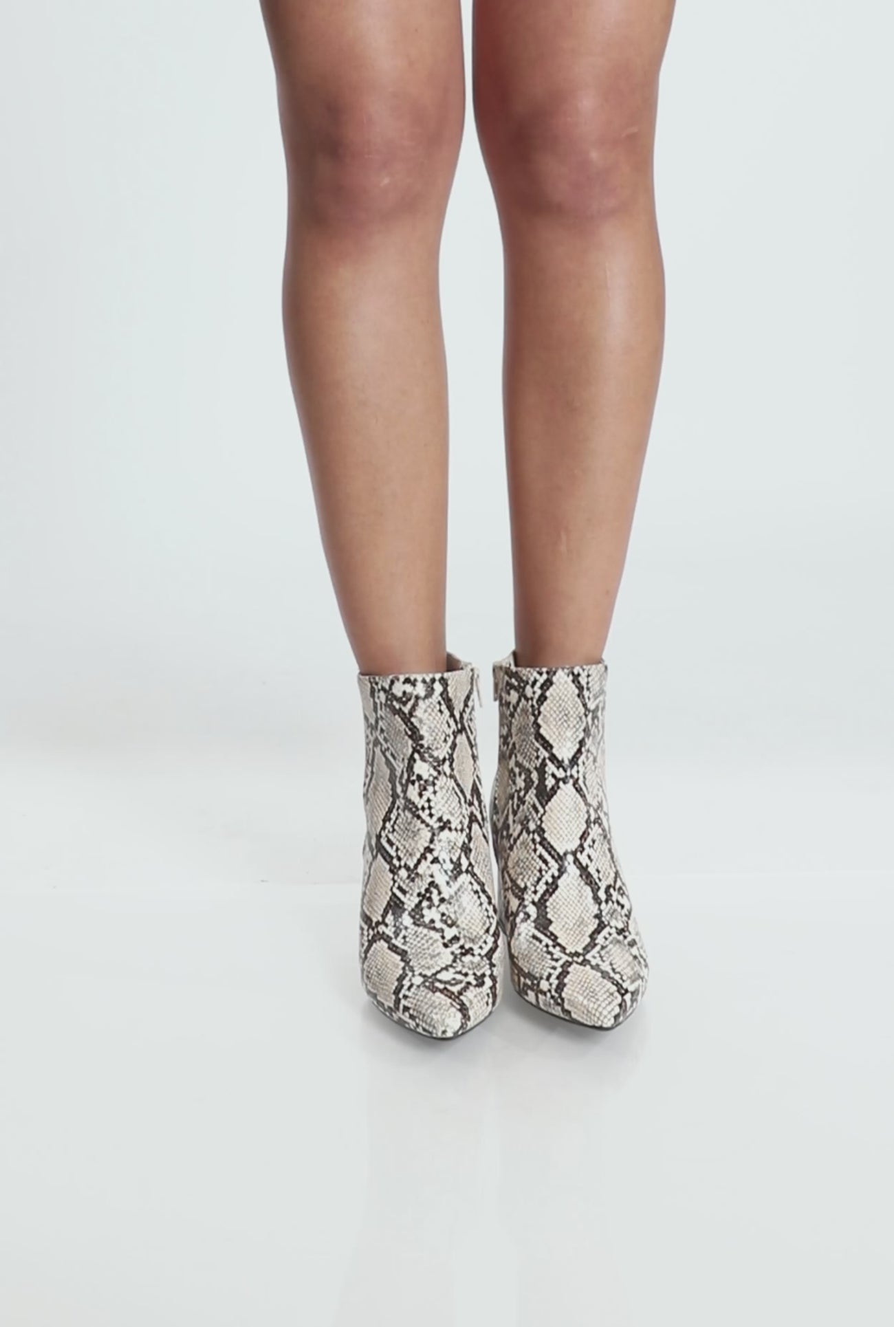 3115014066606412_100