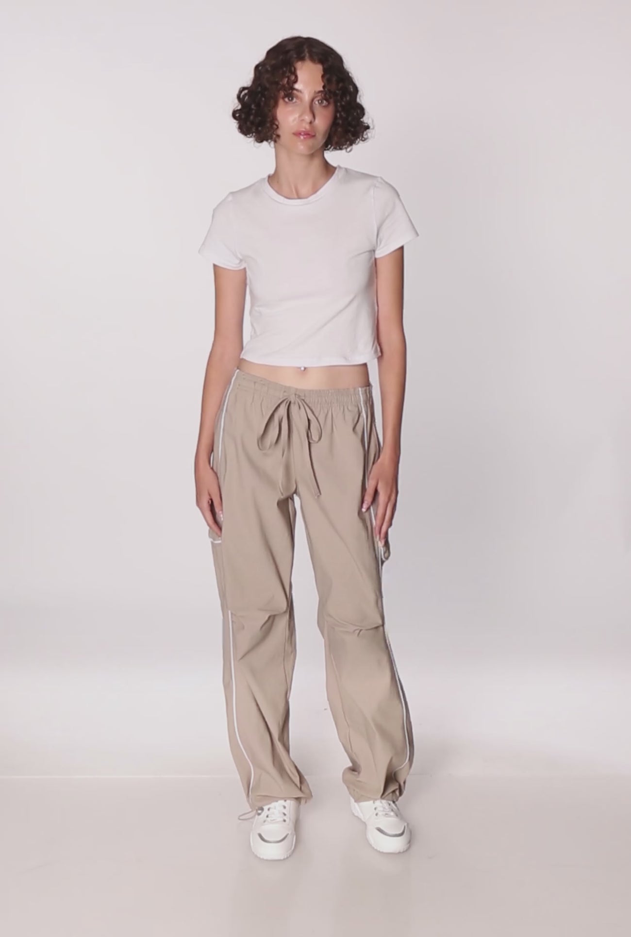 3074056578979024_100