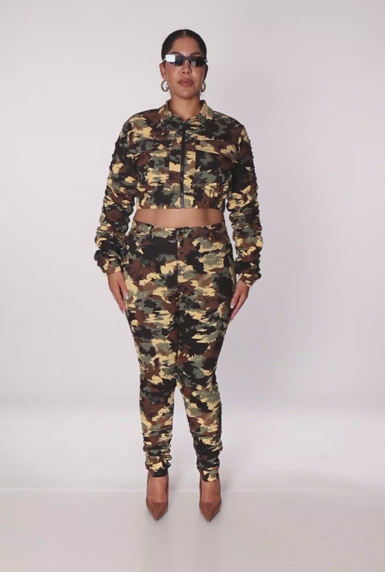 3927056575672032_100