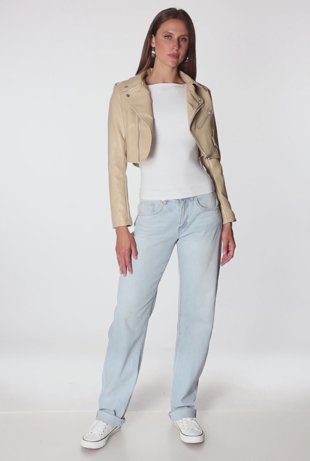 3414064721120016_100