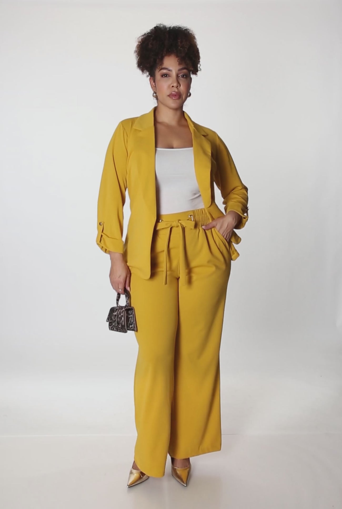 3927068513856071_100