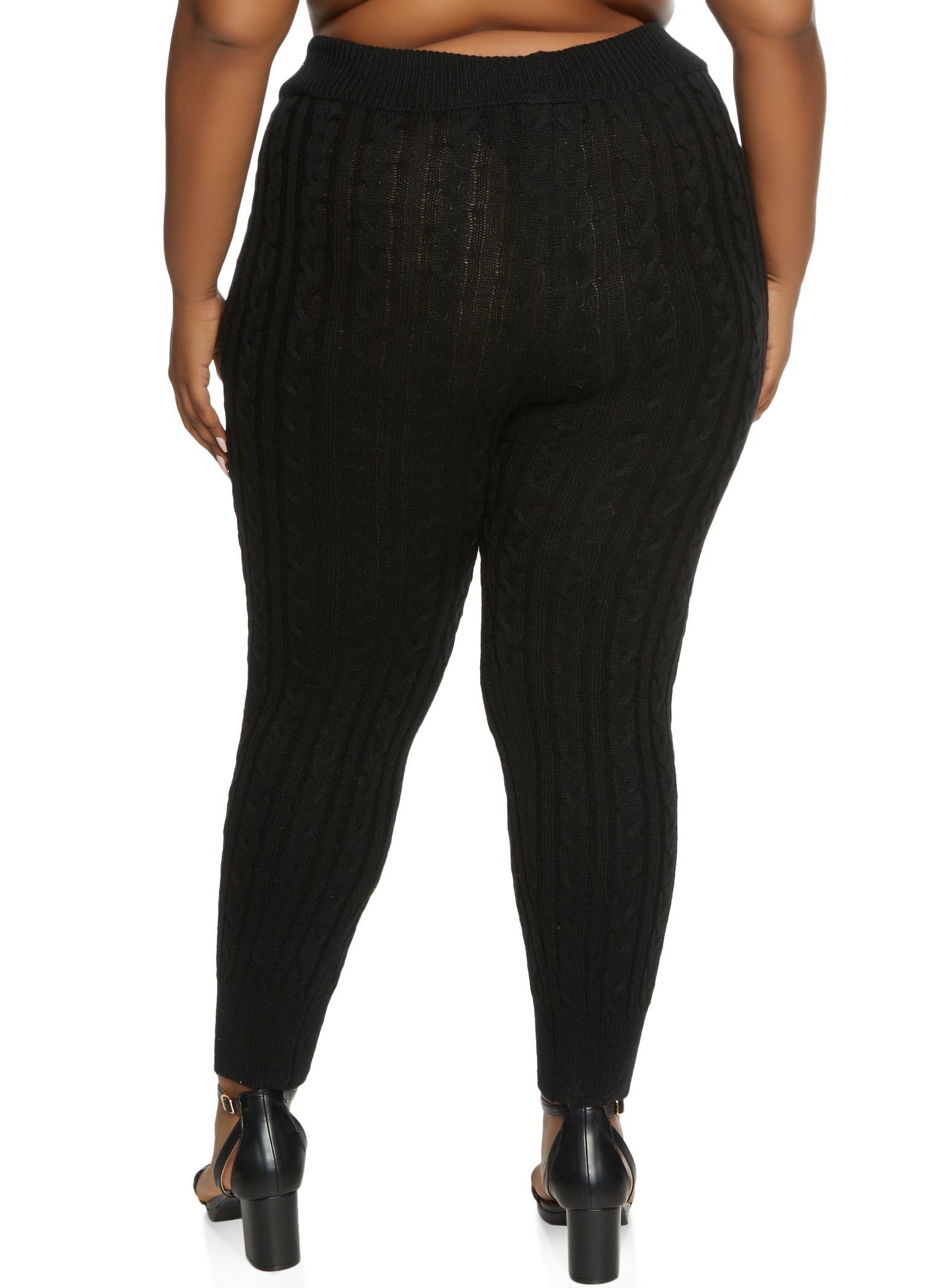 Plus Size Cable Knit Leggings